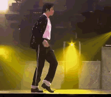 Moonwalk GIFs | Tenor